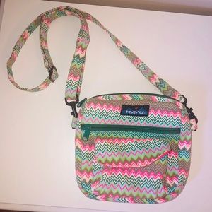 Cute KAVU purse!!!💗